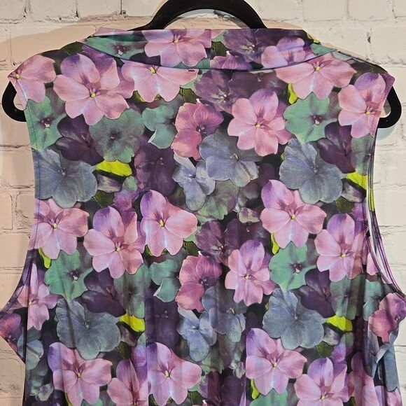 Roz & Ali Floral Plus Size 2x Top - Picture 8 of 9